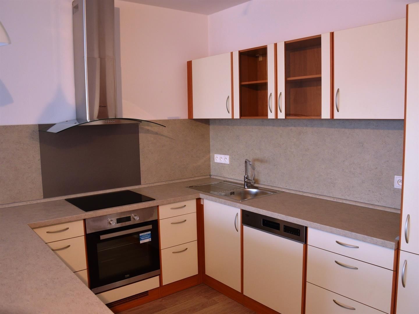 Byt 2+kk s garážovým stáním v Jihlavě (DETAIL KUCH
