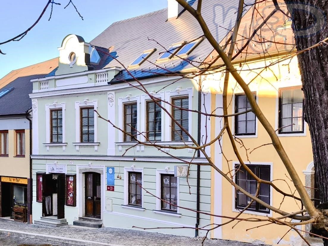 Pronájem kancelářských prostorů v historickém centru Třebíče (HASSKOVA ULICE)