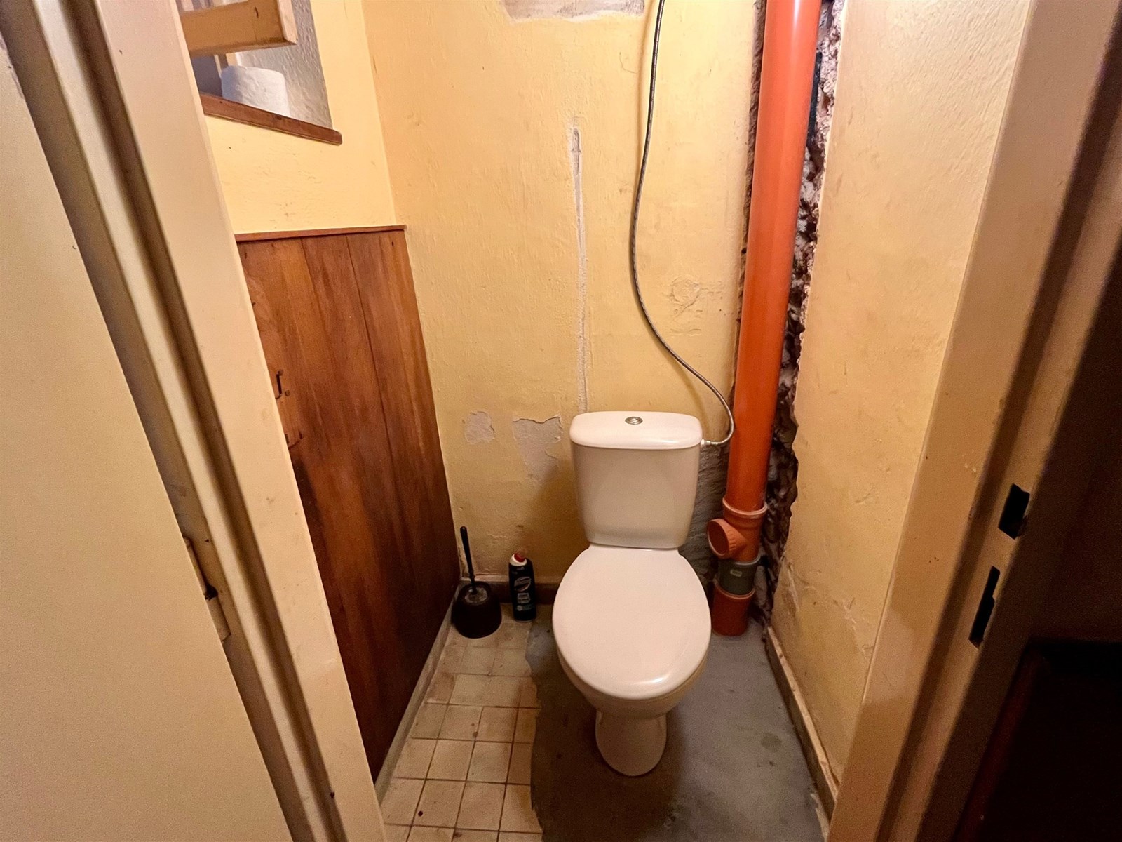 Byt, garáže, nebytové prostory, pozemek - Jihlava 