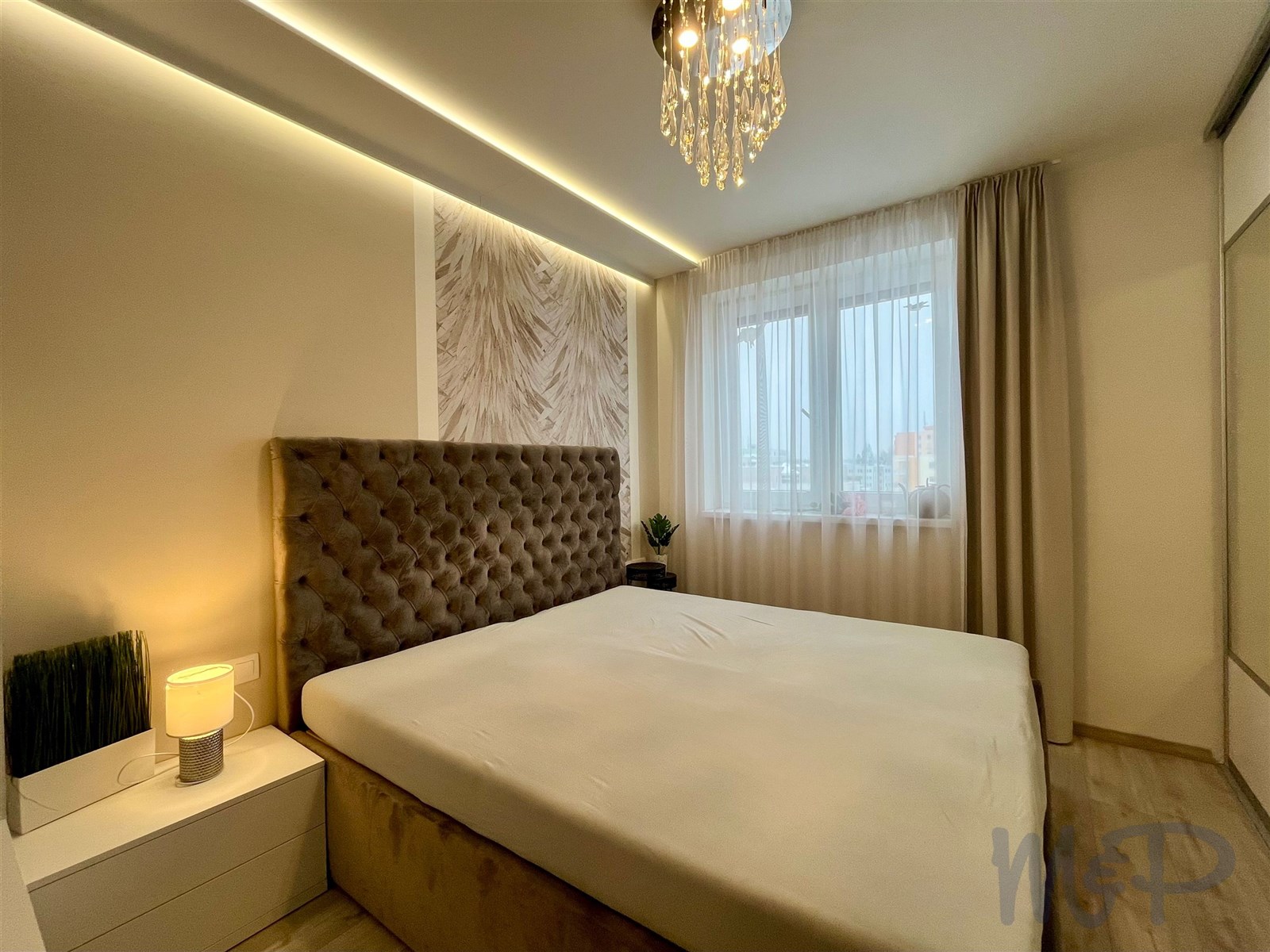 Byt 3+kk s garážovým stáním v Jihlavě (LOŽNICE - POHLED OD VSTUPU)