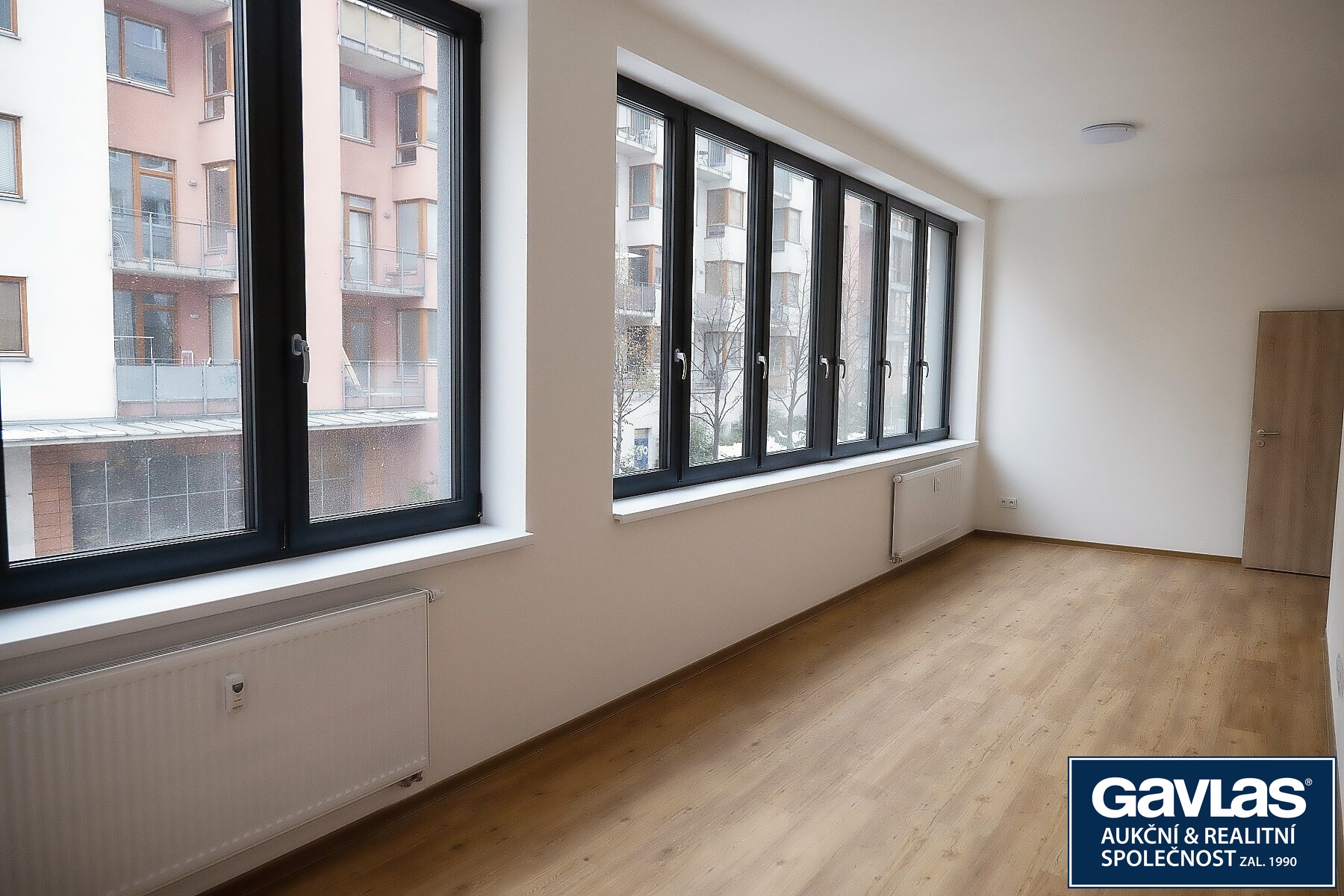 hala - pohled vpravo ke vstupu