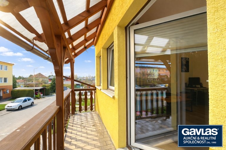 12 velký balkon z obýváku