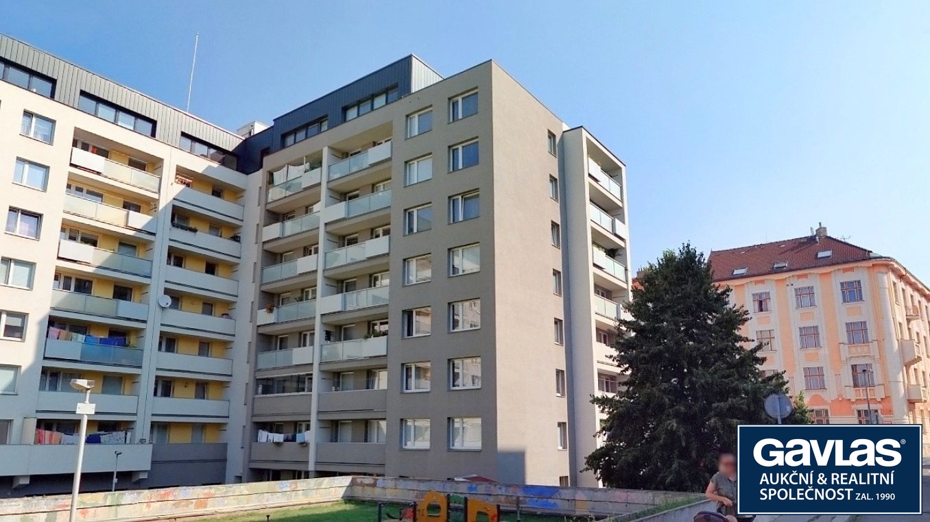 Dům Ostromečská 7 z vnitrobloku