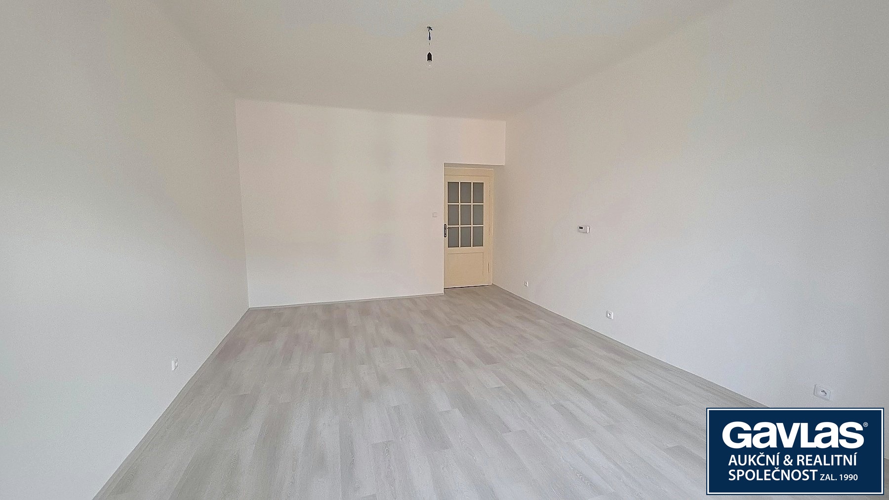 Pravý pokoj - pohled ke dveřím