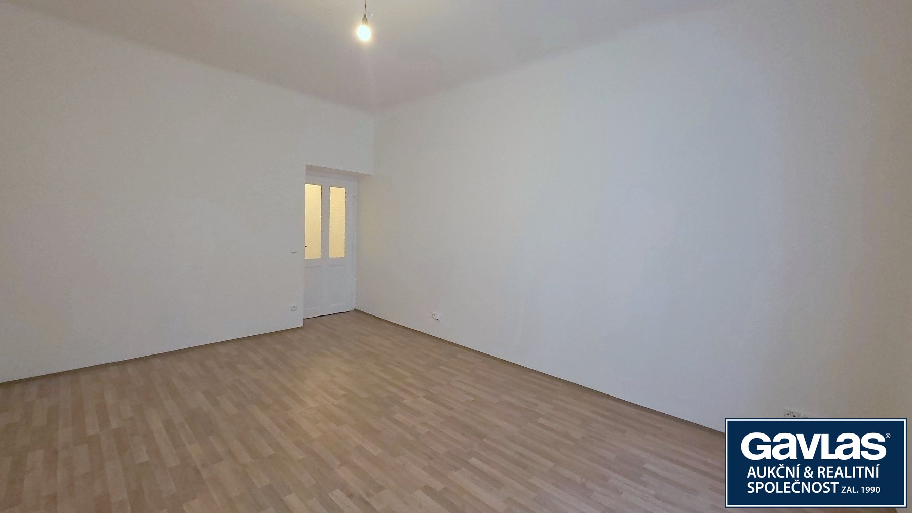 Pokoj - pohled od okna