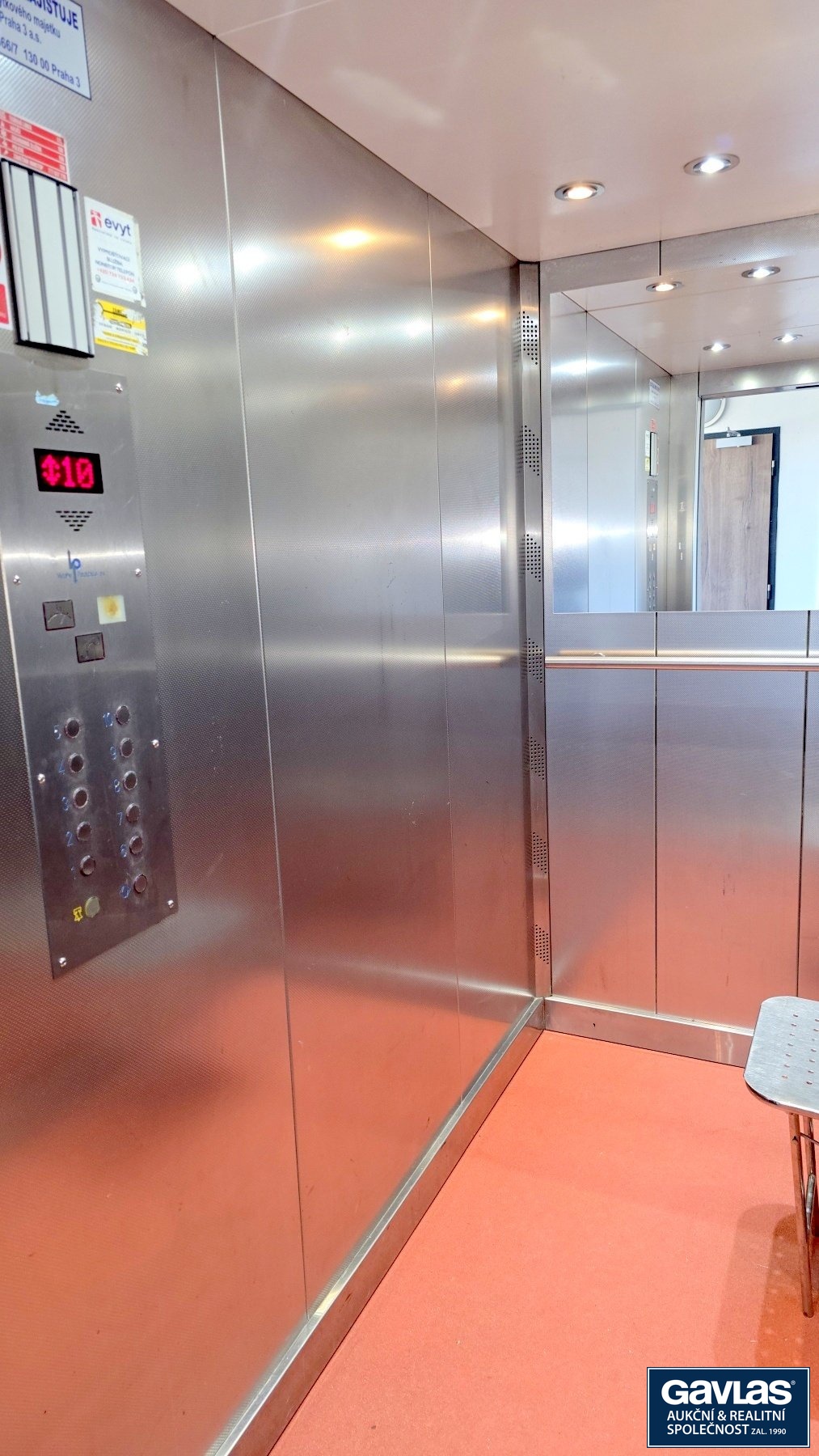 Výtah do 10. NP