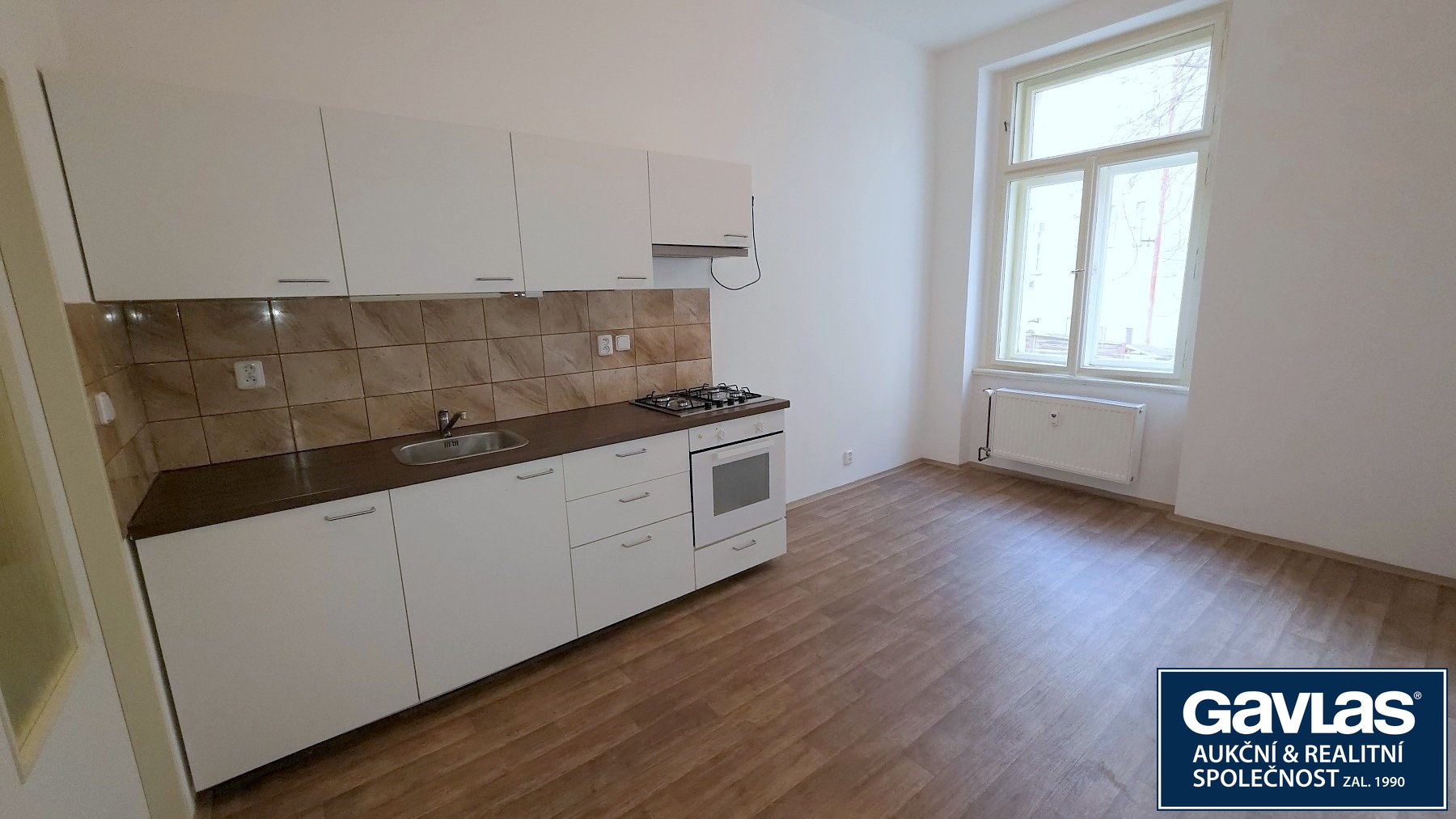 Kuchyň - pohled k oknu