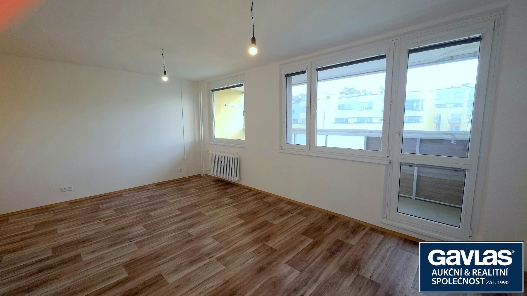 Pohled k oknu od předsíně