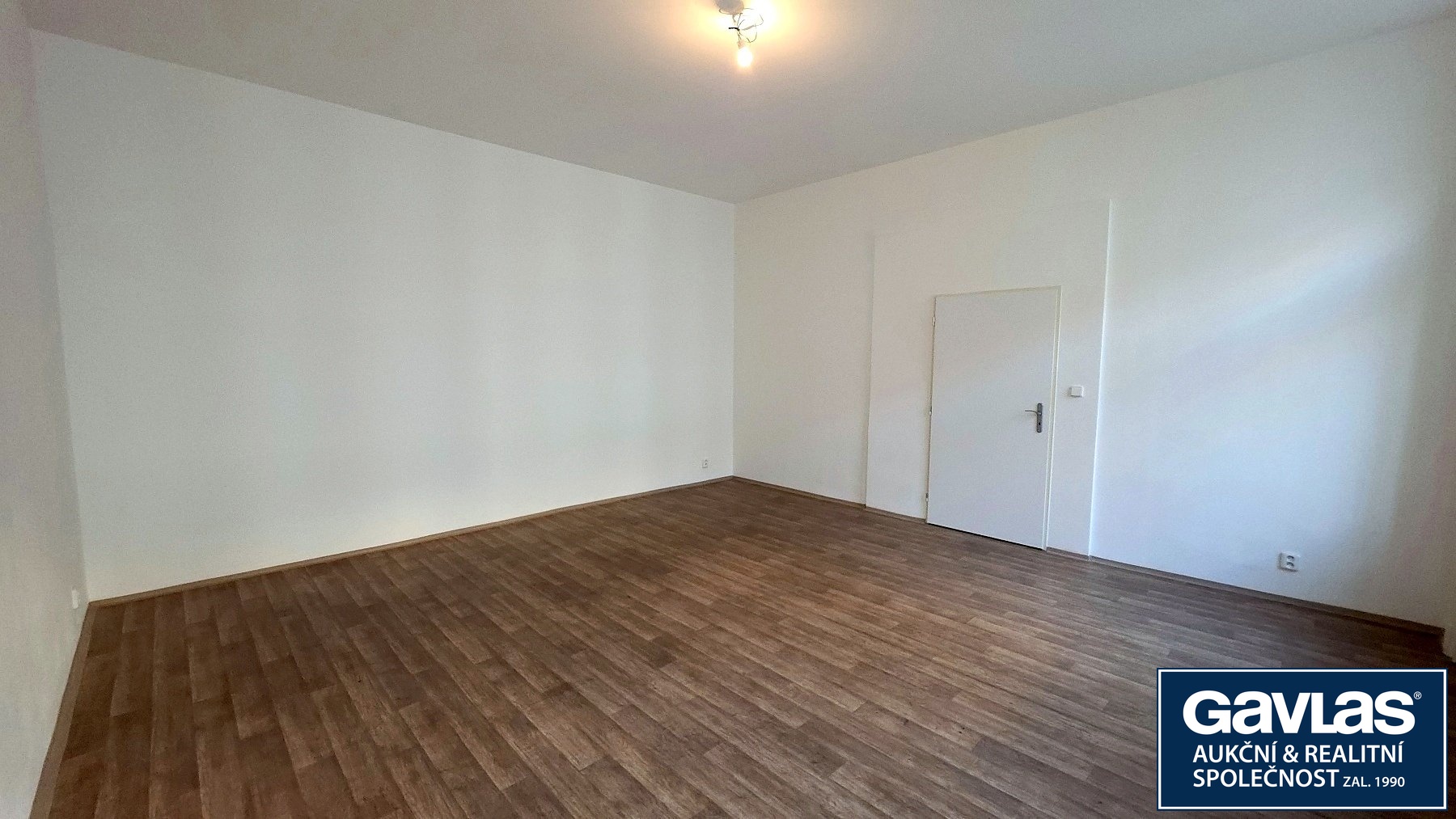 Ložnice - pohled od okna