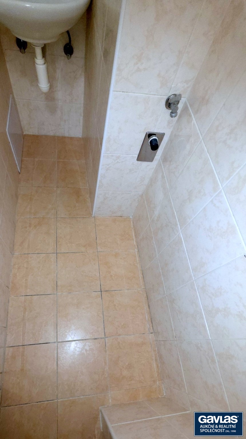 Koupelna - místo pro pračku