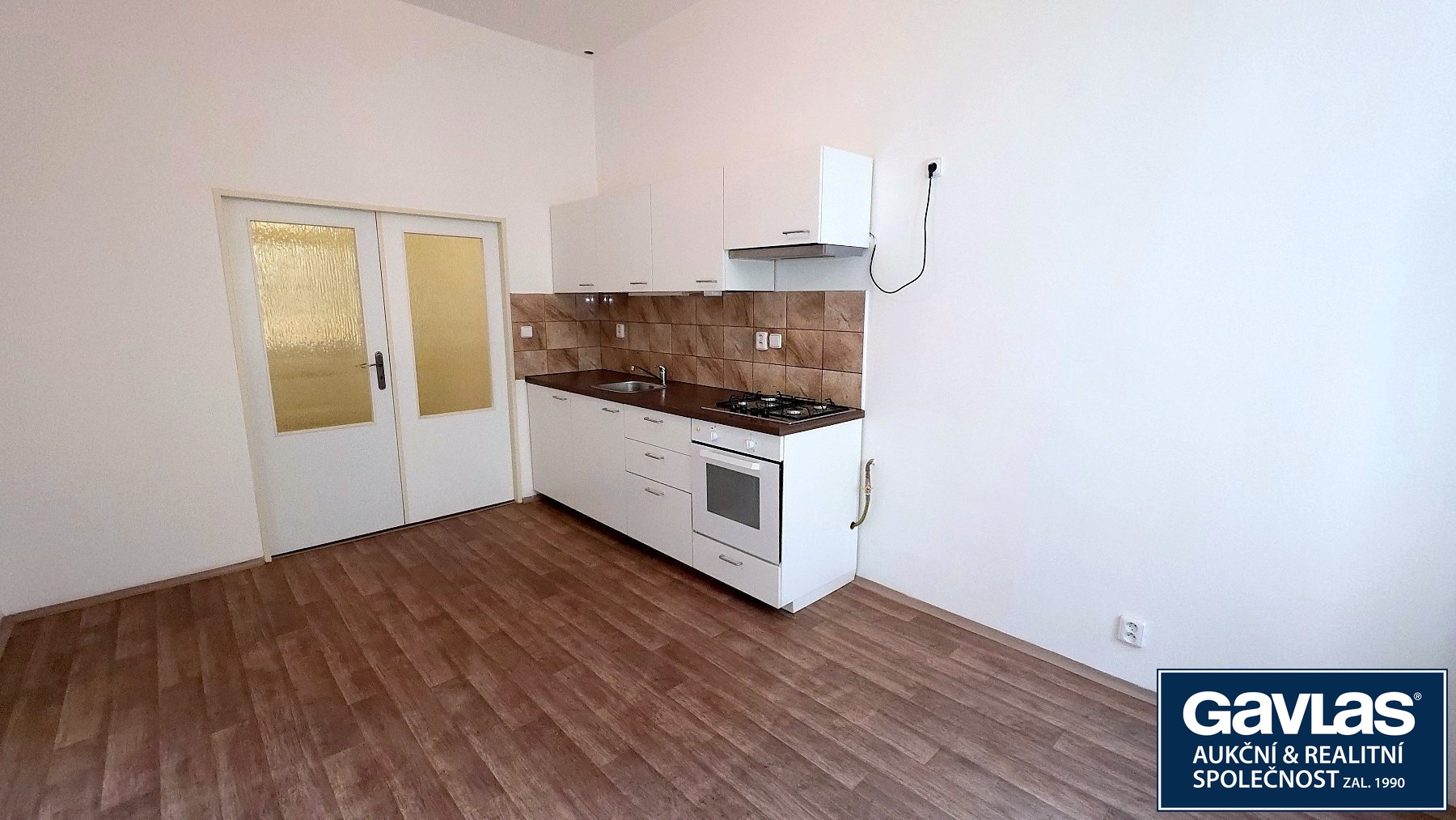 Kuchyň - pohled ke dveřím