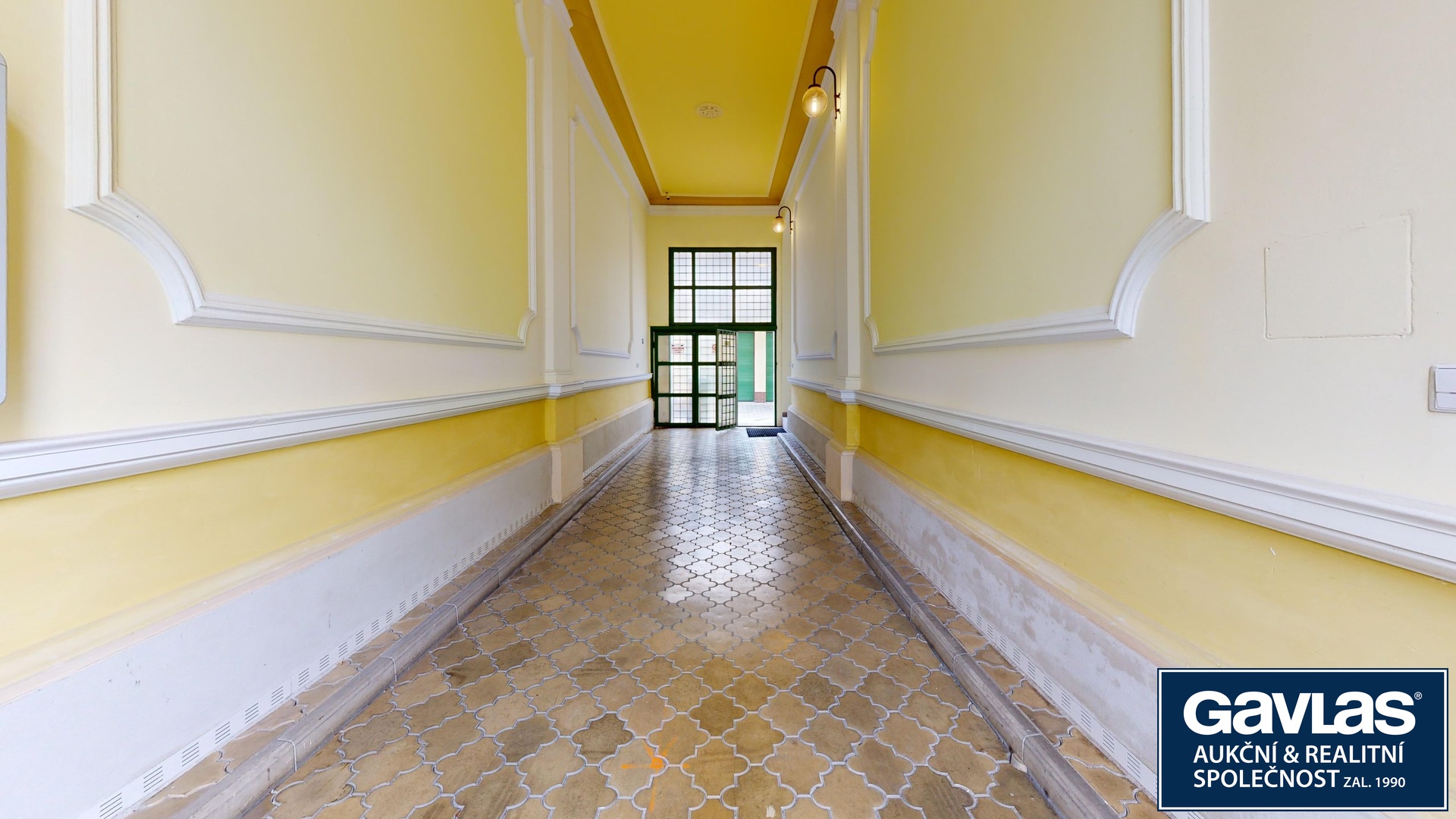 BD-Hlavkova-Ostrava-Hallway 1