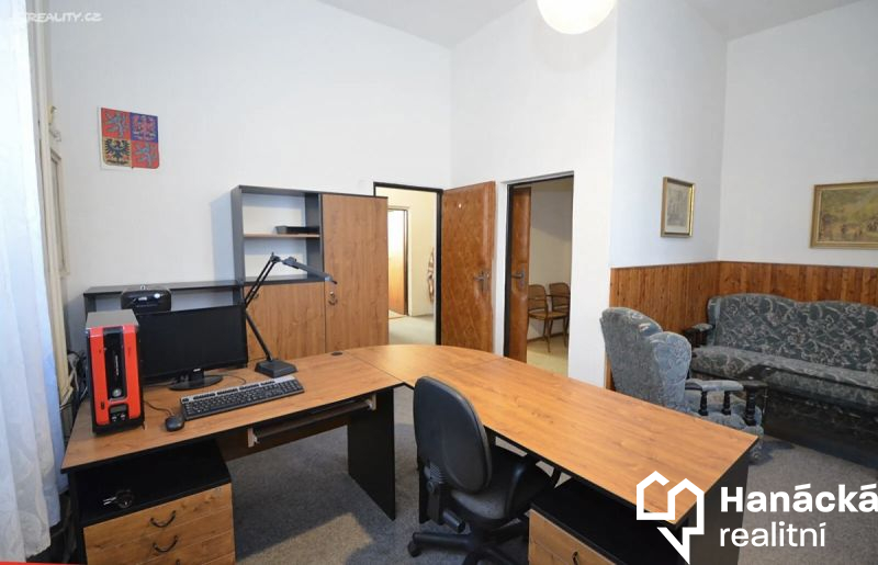 Pronájem tří kanceláří - Holická