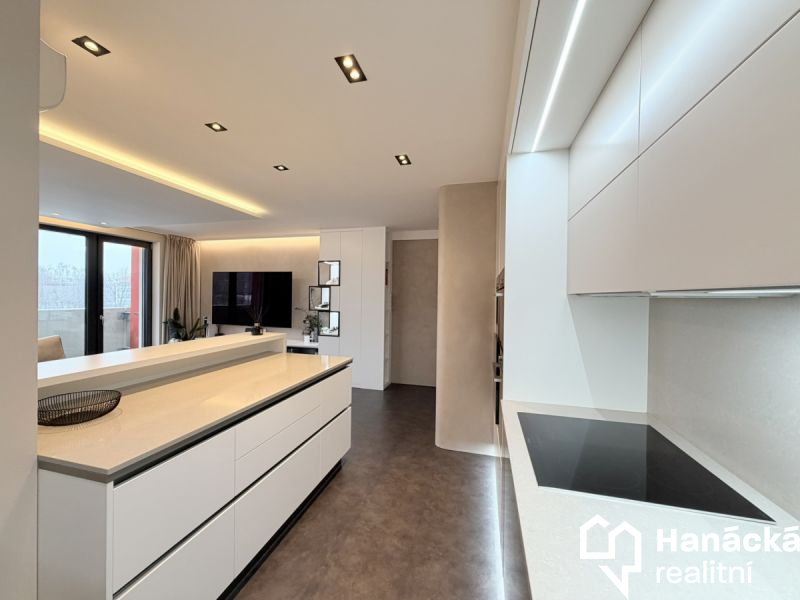 Prodej,  Byt 3+kk s terasou, parkovací stání, 110m