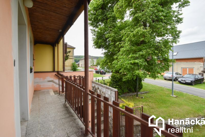 Prodej dvoupodlažní chaty 83 m2 v obci Drahanovice