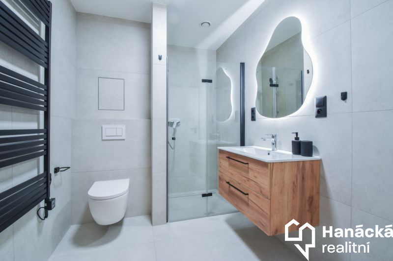 Moderní byt 2+kk, 62m2 v novostavbě, ul. Hálkova, 