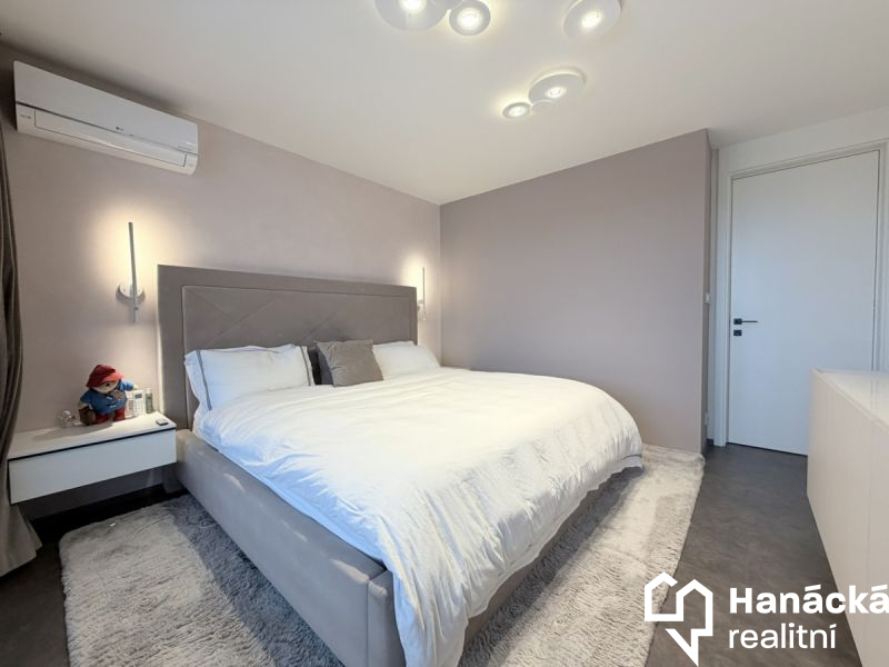 Prodej,  Byt 3+kk s terasou, parkovací stání, 110m