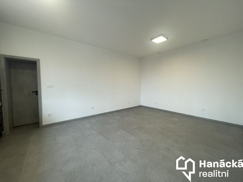 Pronájem,  Byt 1+kk, 29m2, Hulín