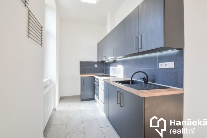 Pronájem bytu 3+kk ul. Jeremenkova, Olomouc