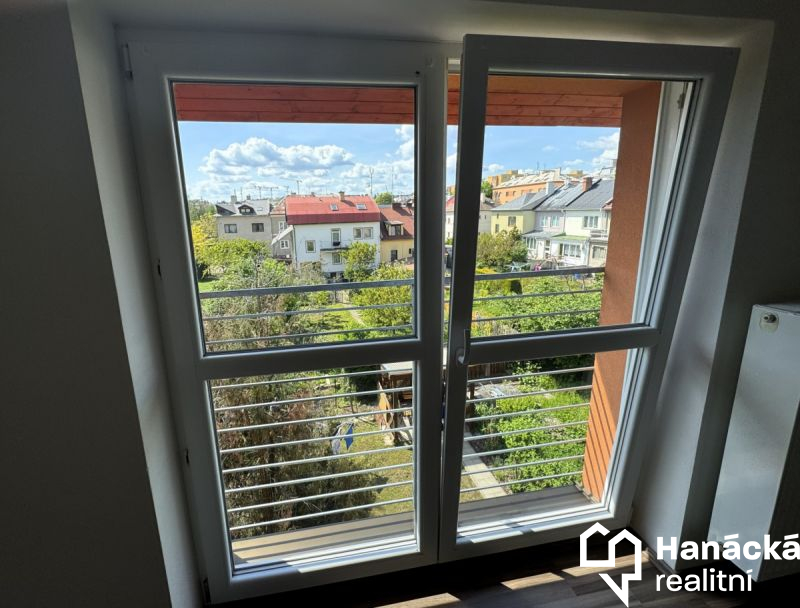 Pronájem malého bytu 1+kk v Olomouci, ul. Schweitz