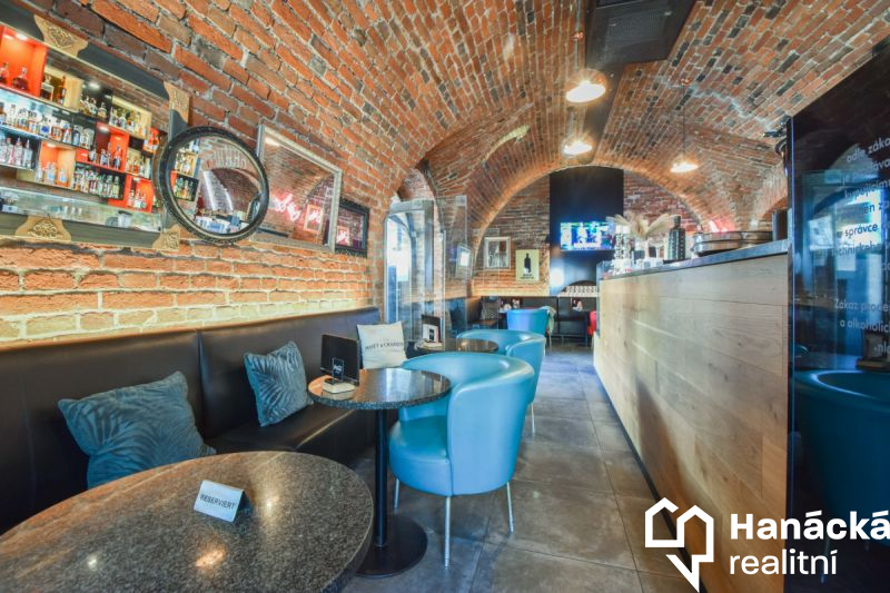 PŘEVZETÍ LEGENDÁRNÍ KAVÁRNY – ESPRESSO BAR ILLY