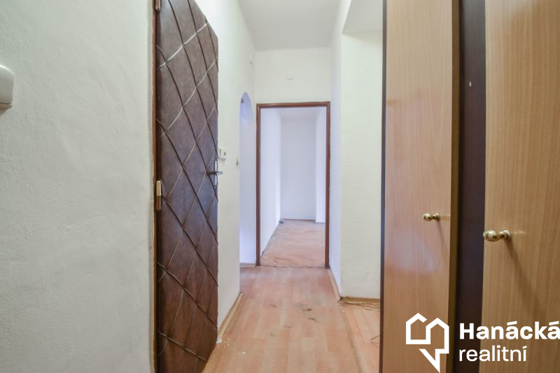 Prodej cihlového bytu 2+1 v Olomouci, tř. Svornosti