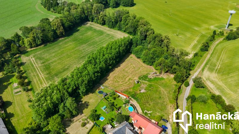 Stavební pozemek 6794 m² – Haukovice u Uničov