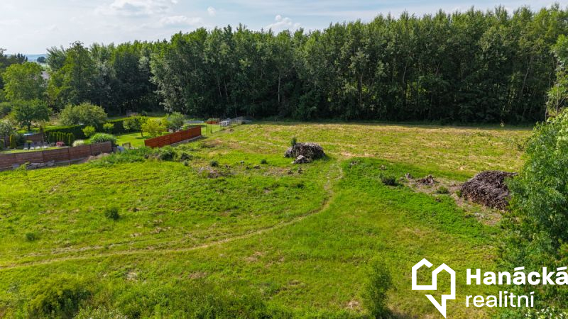 Stavební pozemek 6794 m² – Haukovice u Uničov