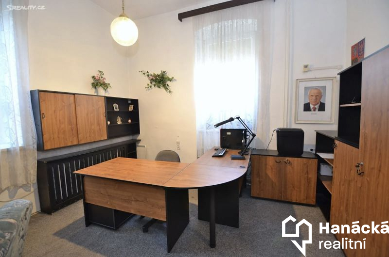 Pronájem tří kanceláří - Holická