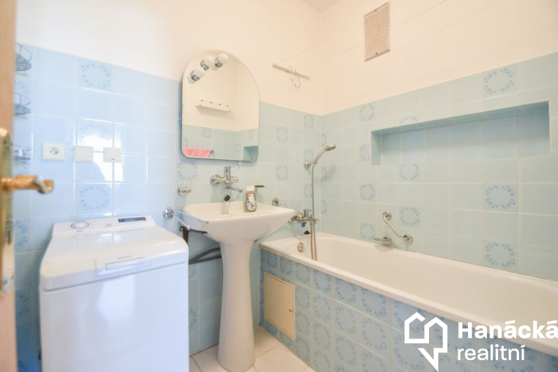 Pronájem bytu 2+1, 54 m², Prostějov – ul. Kar