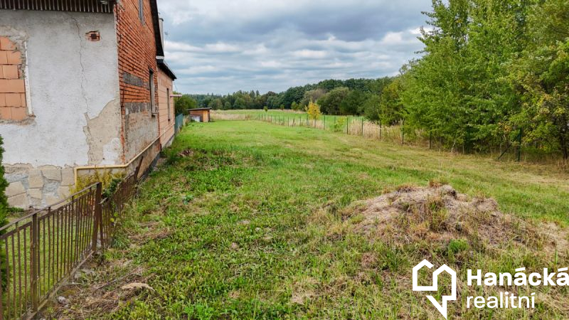 Prodej stavebního pozemku 5394 m2 - Staměřice