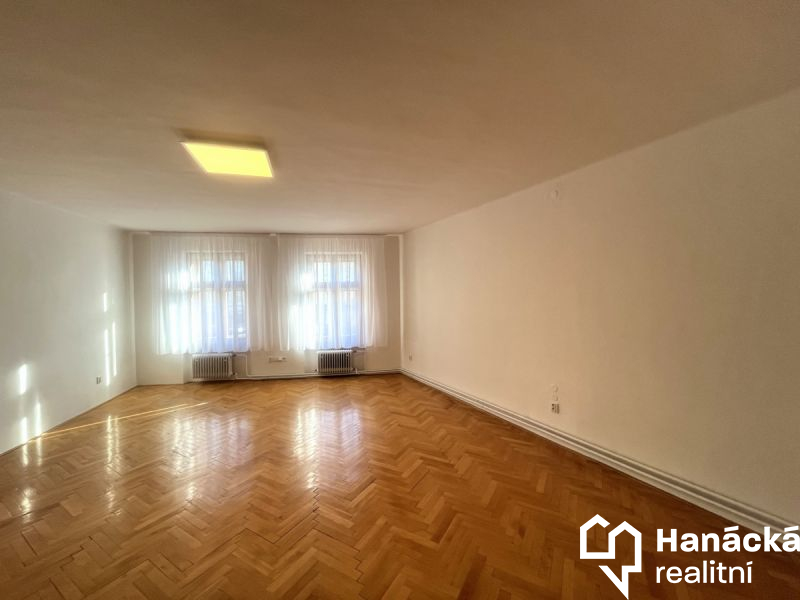 Pronájem velmi pěkného bytu 1+1 v centru Olomouce