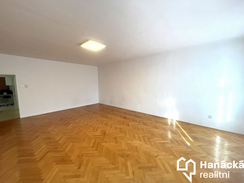 Pronájem velmi pěkného bytu 1+1 v centru Olomouce