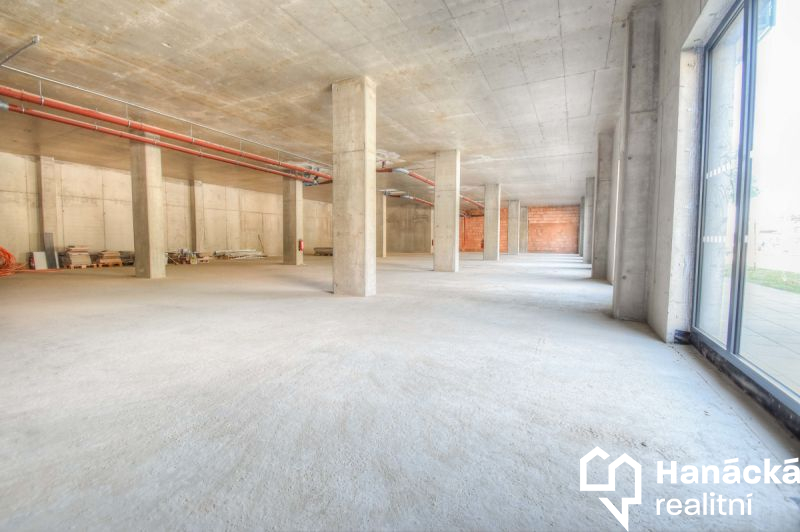 Prodej nových obchodních prostor 235 m2 v OL, Wolk