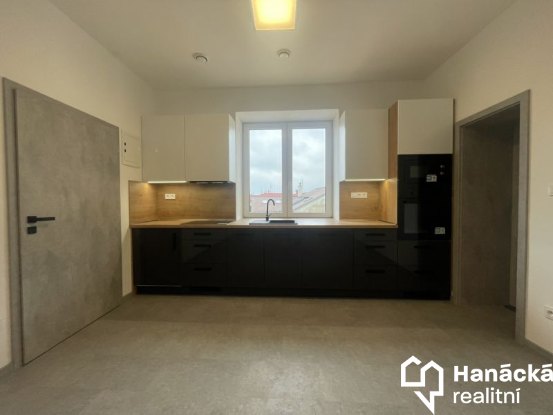 Pronájem,  Byt 1+kk, 29m2, Hulín