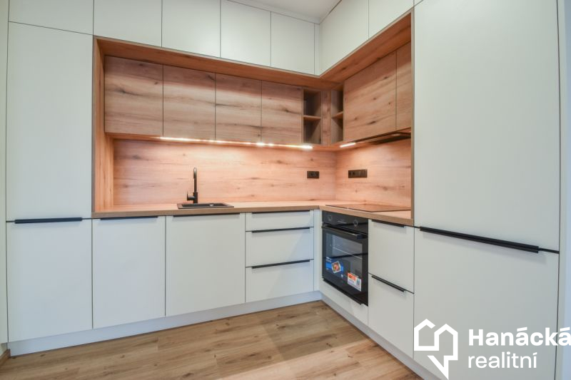 Moderní byt 2+kk, 62m2 v novostavbě, ul. Hálkova, 