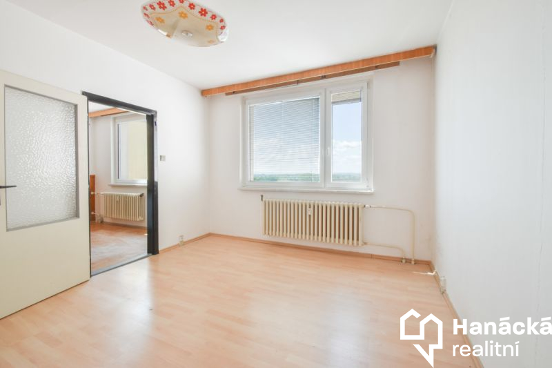 Prodej panelového bytu 3+1 k rekonstrukci, ul. U Cukrovaru