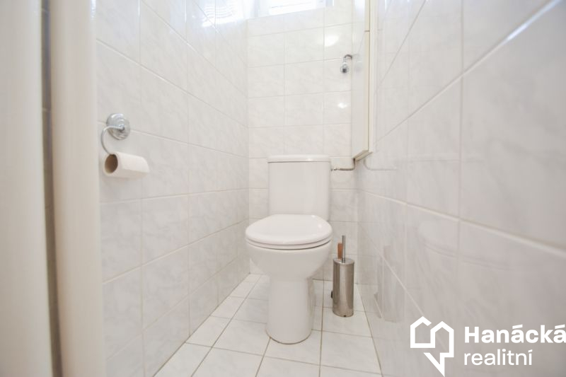 Cihlový byt 3+1 s garáží, Olomouc, ulice Zamykalova