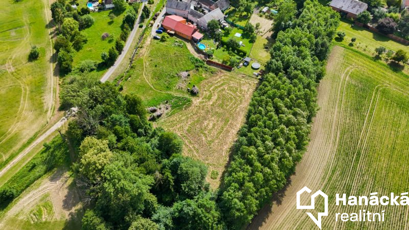 Stavební pozemek 6794 m² – Haukovice u Uničov