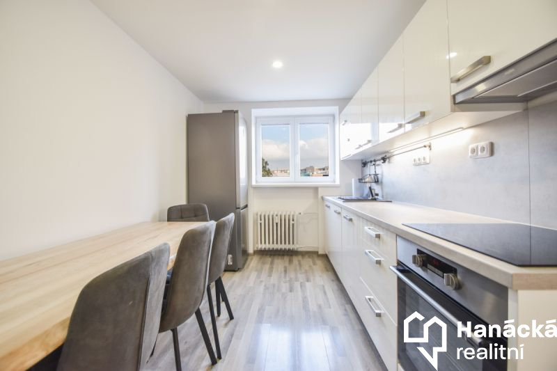 Pronájem bytu 3+1 72m2, ul. Albertova, Olomouc