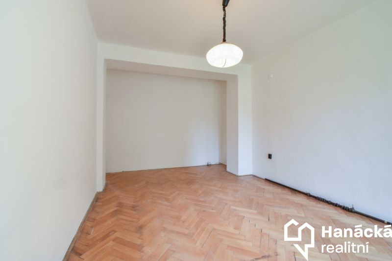 Prodej cihlového bytu 2+1 v Olomouci, tř. Svornosti