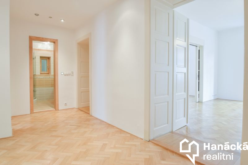 Pronájem krásného bytu 3+1 v centru Olomouce, ul.L