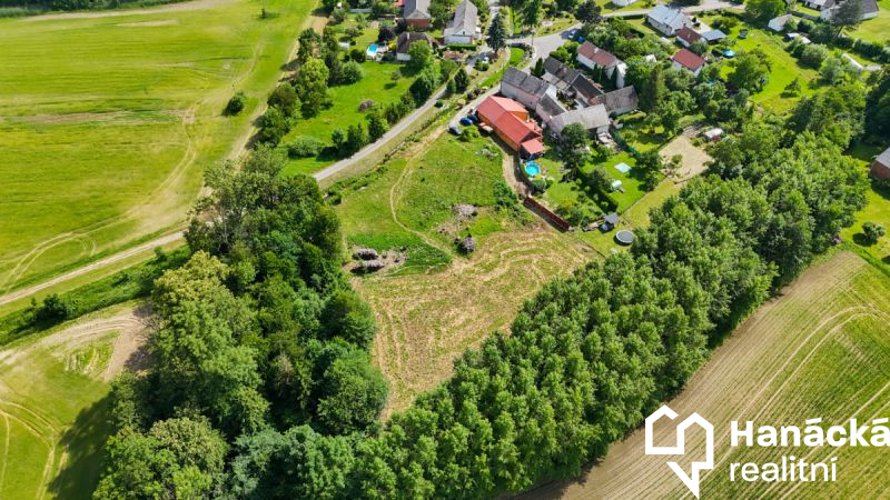 Stavební pozemek 6794 m² – Haukovice u Uničov