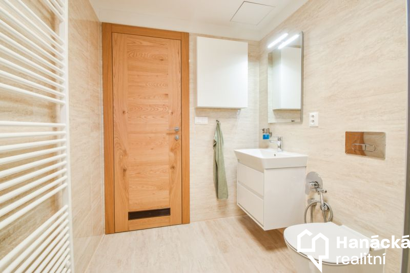 Pronájem nadstandardního 2+kk, tř. Jiřího Pelikána