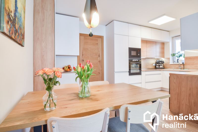 Pronájem nadstandardního 2+kk, tř. Jiřího Pelikána