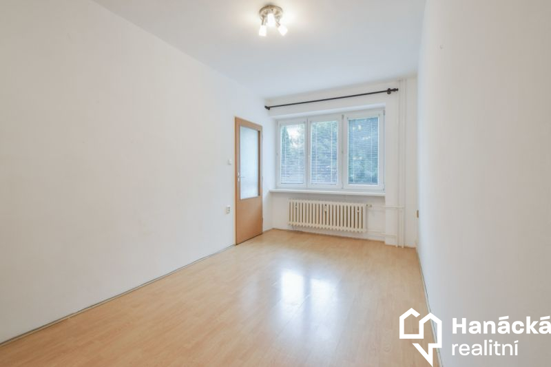 Cihlový byt 3+1 s garáží, Olomouc, ulice Zamykalova