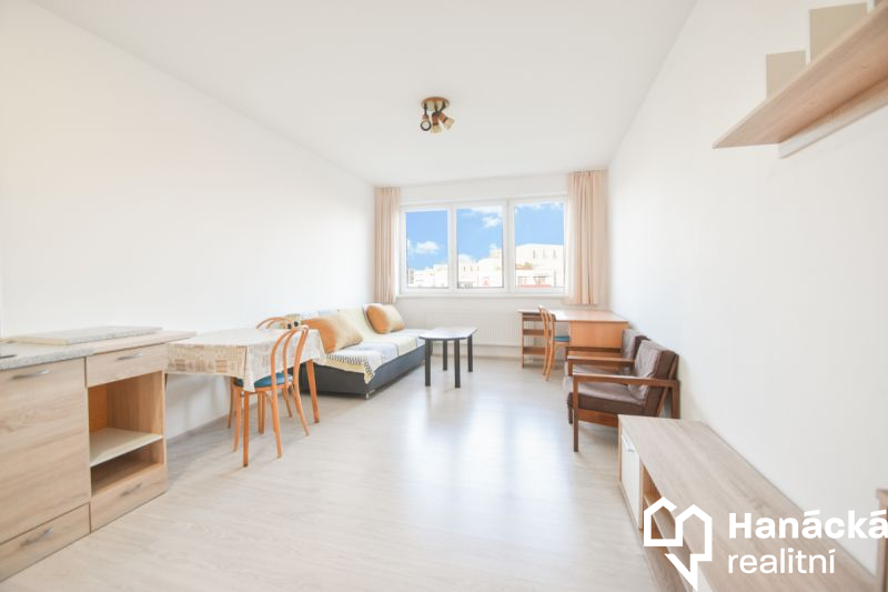 Pronájem bytu 1+kk, ul. Edvarda Beneše, Olomouc