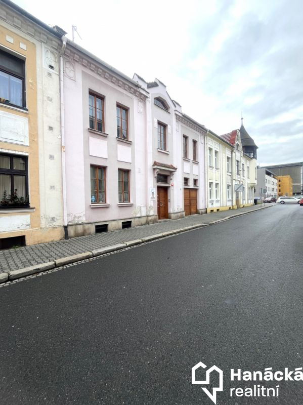 Pronájem pěkného bytu 1+kk na ul. Ibsenova v Olomo