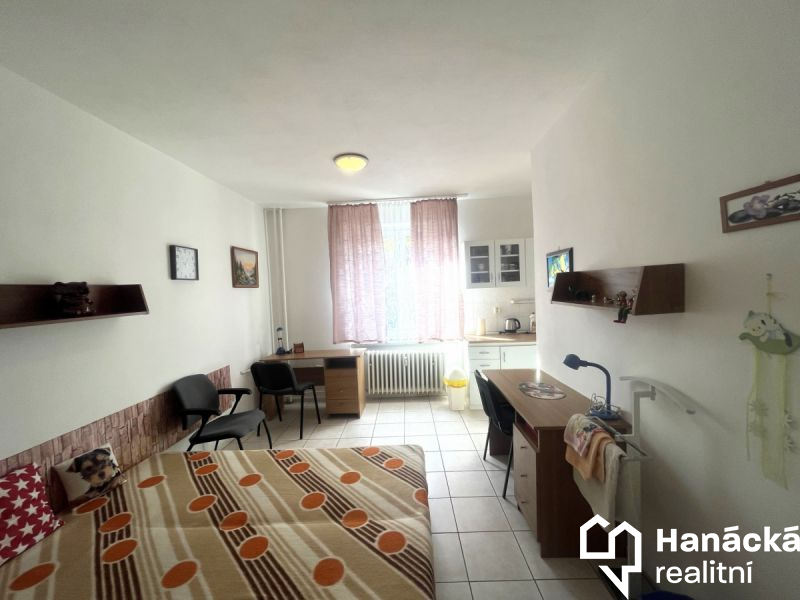 Pronájem cihlového bytu 1+kk v Olomouci, Dobnerova ulice