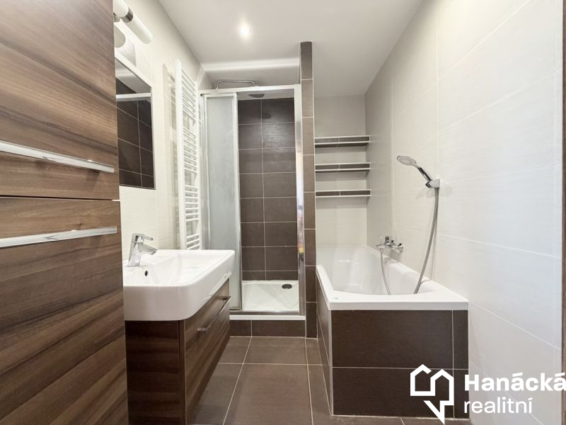 Pronájem,  Byt 3+1, 72m2, Holešov